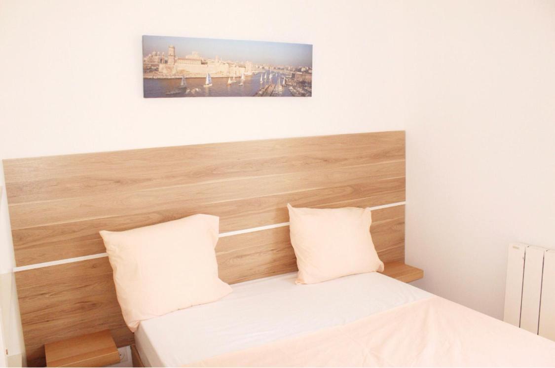 Appartements Meublees A Cote De L'Aeroport Marseille Provence Marignane Exterior foto